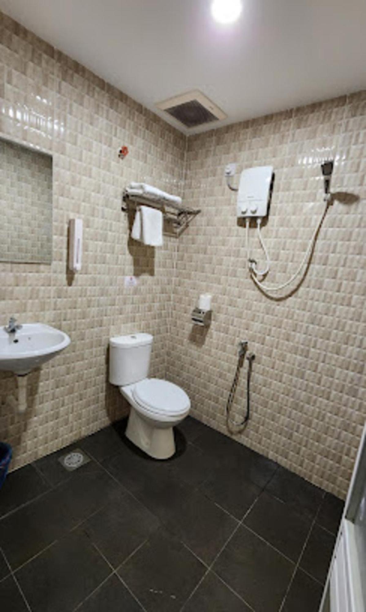 Sam Hotel Sitiawan Dış mekan fotoğraf